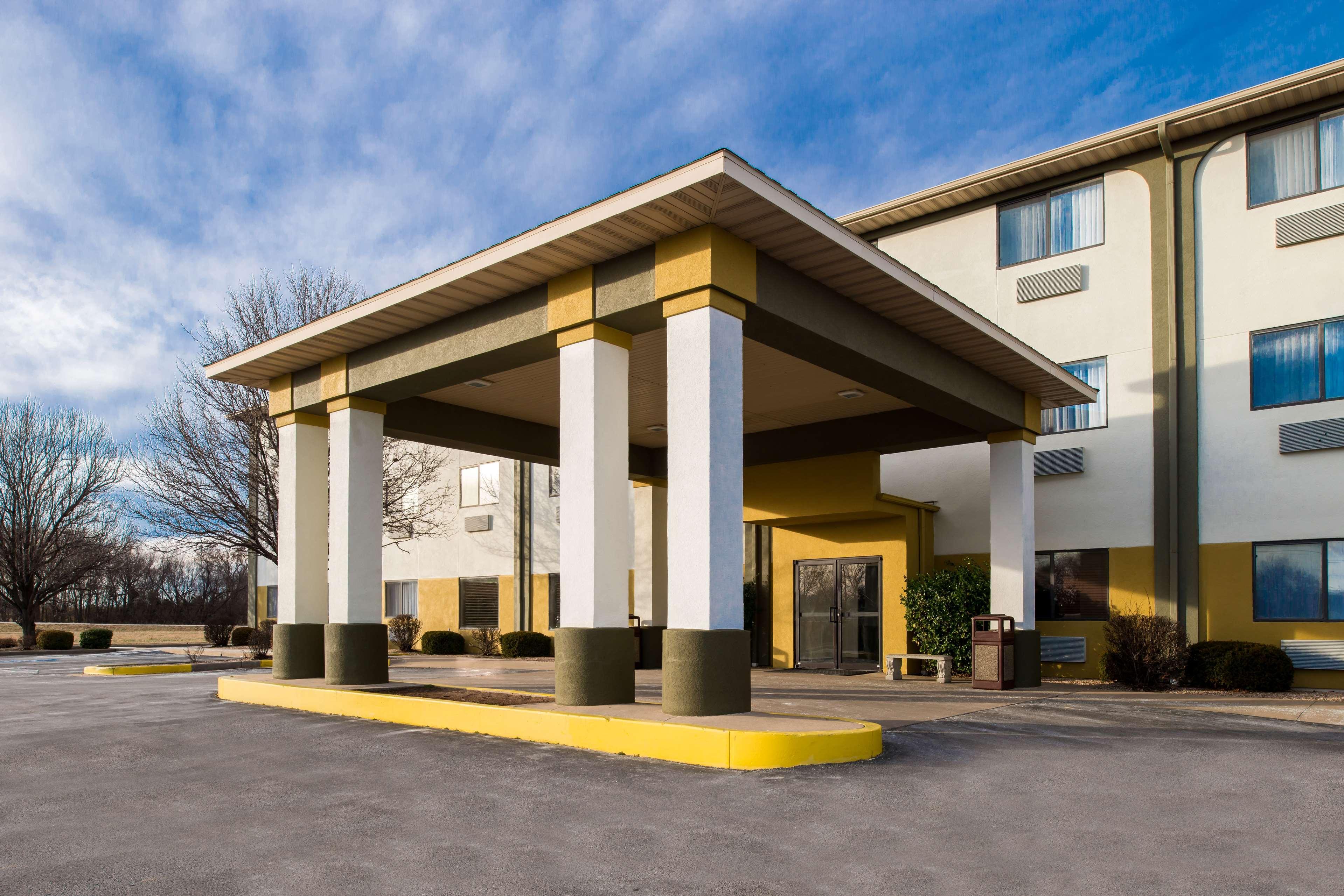 Best Western Big Spring Lodge Neosho Dış mekan fotoğraf